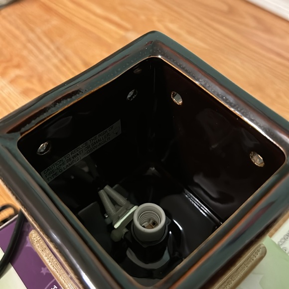 Scentsy Warmer - Angler - Picture 5 of 5